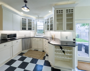 1512 Northwood Rd - Photo Thumbnail 16