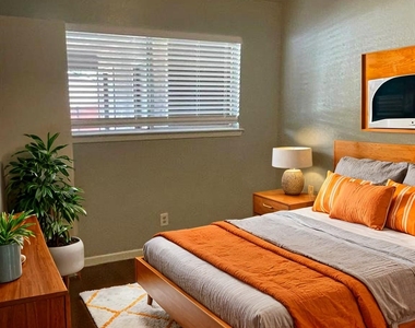 309 E Grady Dr - Photo Thumbnail 10