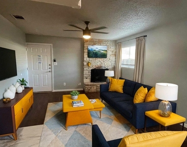 309 E Grady Dr - Photo Thumbnail 3