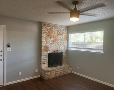 309 E Grady Dr - Photo Thumbnail 21
