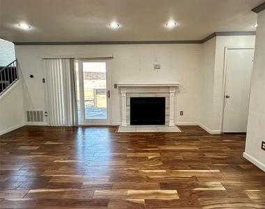 2018 W Rundberg Ln - Photo Thumbnail 7