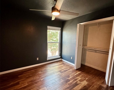 2018 W Rundberg Ln - Photo Thumbnail 18