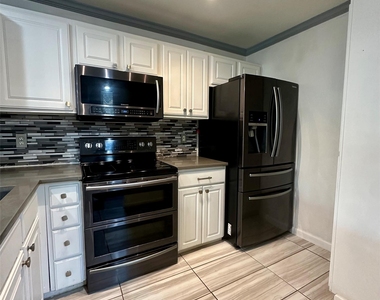 2018 W Rundberg Ln - Photo Thumbnail 8