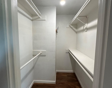 2018 W Rundberg Ln - Photo Thumbnail 16