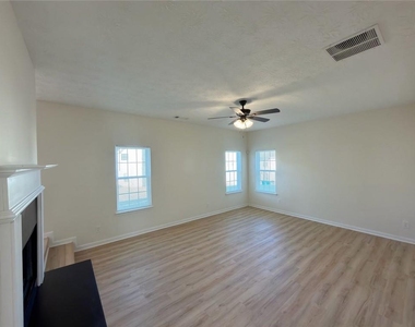 2770 Austin Ridge Drive - Photo Thumbnail 6