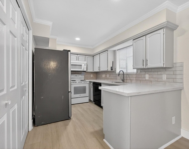 1221 Cedar Post Lane - Photo Thumbnail 9
