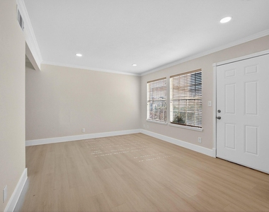 1221 Cedar Post Lane - Photo Thumbnail 2