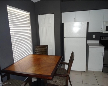 3250 Cypress Glen Way - Photo Thumbnail 3