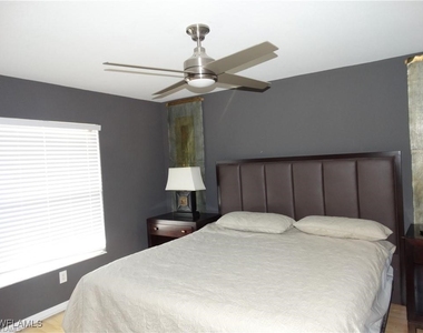 3250 Cypress Glen Way - Photo Thumbnail 12
