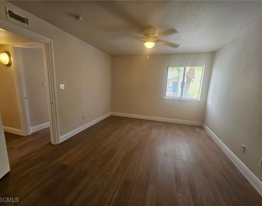 2905 Winkler Avenue - Photo Thumbnail 14
