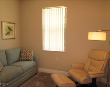 10702 Cetrella Drive - Photo Thumbnail 6