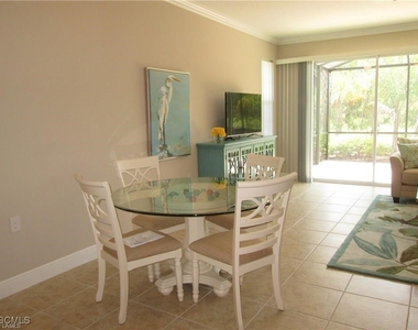 10702 Cetrella Drive - Photo Thumbnail 5