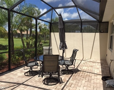 10702 Cetrella Drive - Photo Thumbnail 13