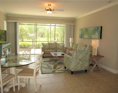 10702 Cetrella Drive - Photo Thumbnail 3