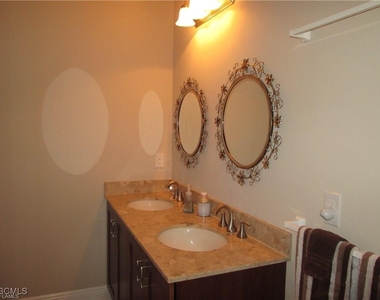 10702 Cetrella Drive - Photo Thumbnail 8