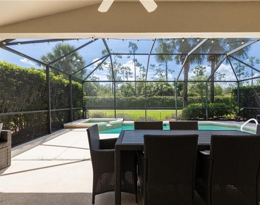 10074 Oakhurst Way - Photo Thumbnail 16
