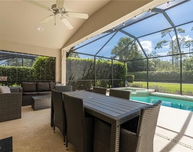 10074 Oakhurst Way - Photo Thumbnail 15