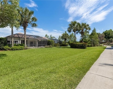 10074 Oakhurst Way - Photo Thumbnail 23