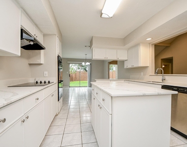 11411 Pepperdine Lane - Photo Thumbnail 18