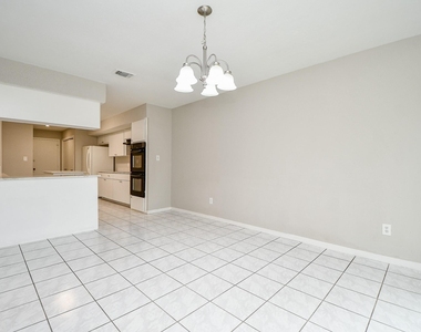 11411 Pepperdine Lane - Photo Thumbnail 12