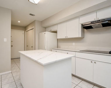 11411 Pepperdine Lane - Photo Thumbnail 17