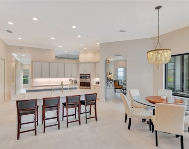 11238 Five Oaks Lane - Photo Thumbnail 15