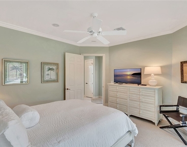11238 Five Oaks Lane - Photo Thumbnail 7