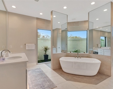 11238 Five Oaks Lane - Photo Thumbnail 27