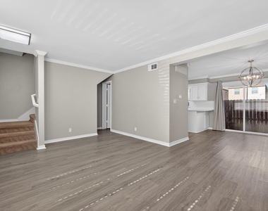 1221 Cedar Post Lane - Photo Thumbnail 2