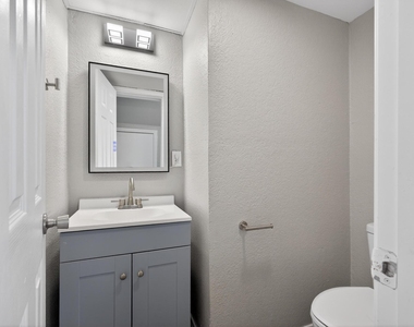 1221 Cedar Post Lane - Photo Thumbnail 10