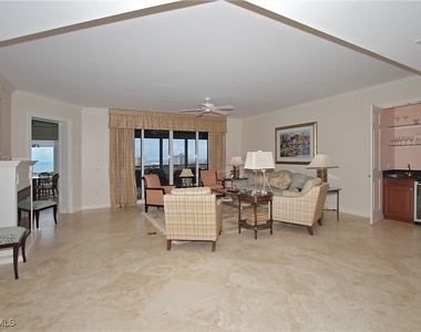 8787 Bay Colony Drive - Photo Thumbnail 13