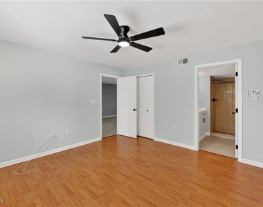 144 Cypress Way E - Photo Thumbnail 19