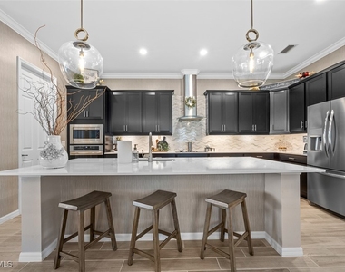5994 Berwick Lane - Photo Thumbnail 14