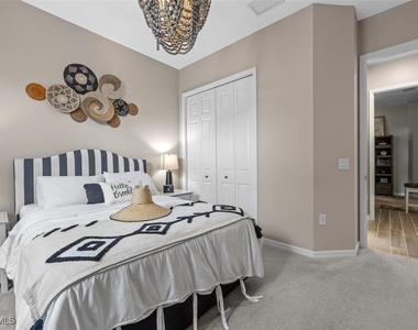 5994 Berwick Lane - Photo Thumbnail 7