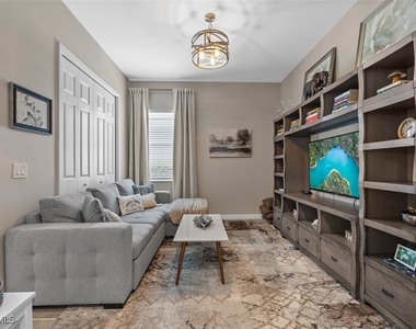 5994 Berwick Lane - Photo Thumbnail 9