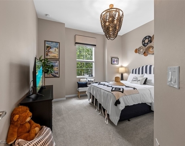5994 Berwick Lane - Photo Thumbnail 6