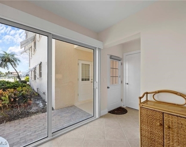 3070 Gulf Shore Boulevard N - Photo Thumbnail 29