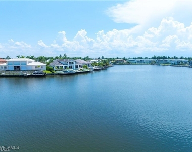3070 Gulf Shore Boulevard N - Photo Thumbnail 1