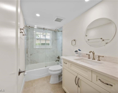 3070 Gulf Shore Boulevard N - Photo Thumbnail 14
