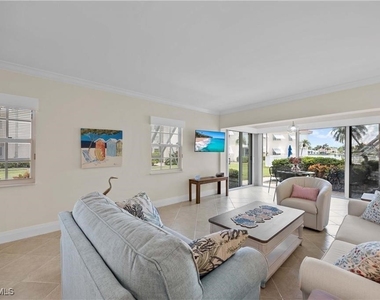 3070 Gulf Shore Boulevard N - Photo Thumbnail 26