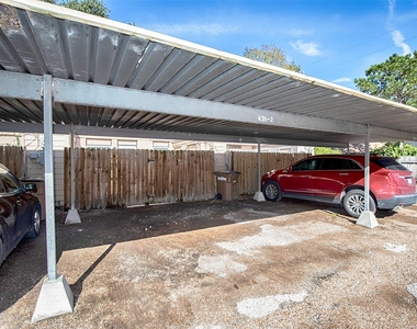 431 Sunset Drive - Photo Thumbnail 20