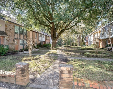 431 Sunset Drive - Photo Thumbnail 24