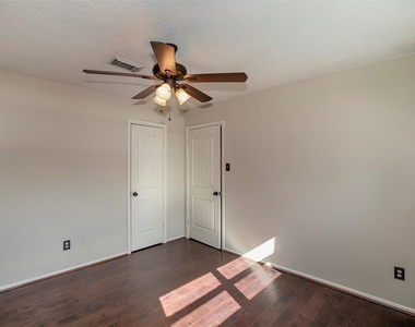 431 Sunset Drive - Photo Thumbnail 18