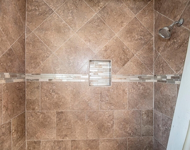 431 Sunset Drive - Photo Thumbnail 13