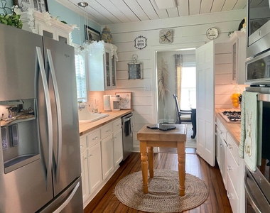 693 N 23rd Street - Photo Thumbnail 7