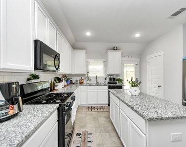 21246 Montego Bay Drive - Photo Thumbnail 14
