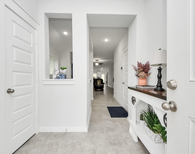 21246 Montego Bay Drive - Photo Thumbnail 4