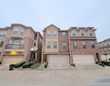 8117 Silverton Creek Lane - Photo Thumbnail 19