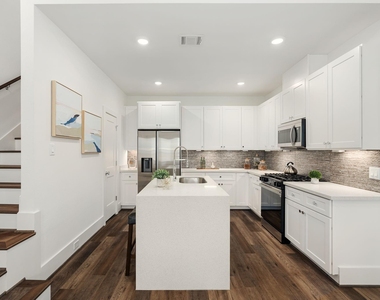7504 Carver Road - Photo Thumbnail 7