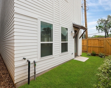 7504 Carver Road - Photo Thumbnail 21